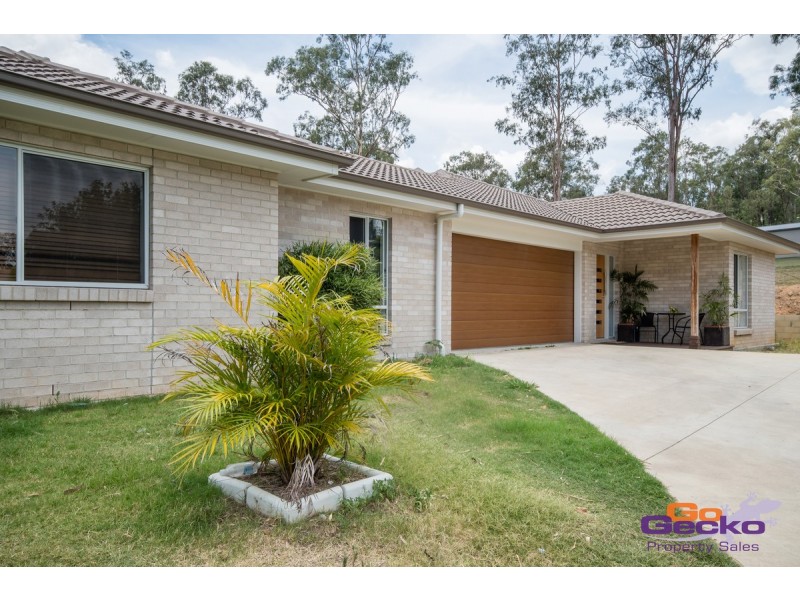 35 Chilton Drive, Deebing Heights QLD 4306