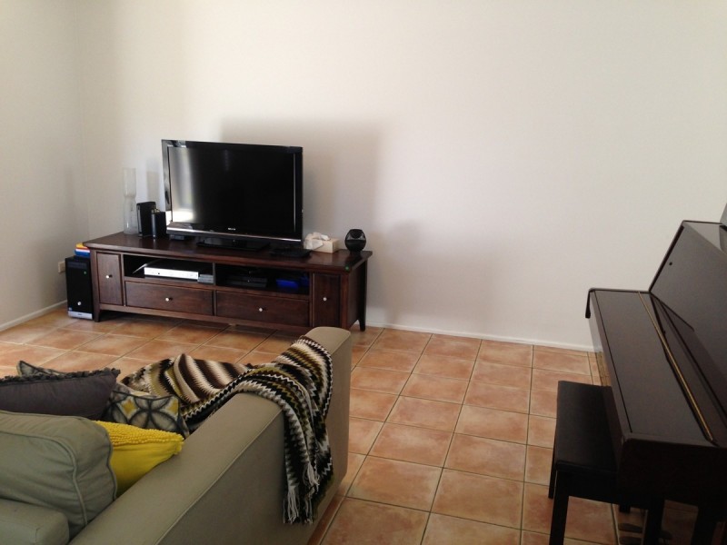 6 Hilarie Avenue, Springwood QLD 4127