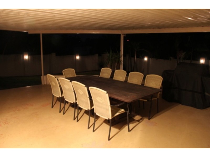 6 Hilarie Avenue, Springwood QLD 4127