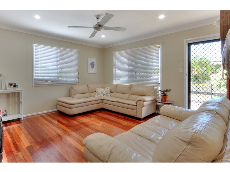 5 Poincettia Street, Kingston QLD 4114