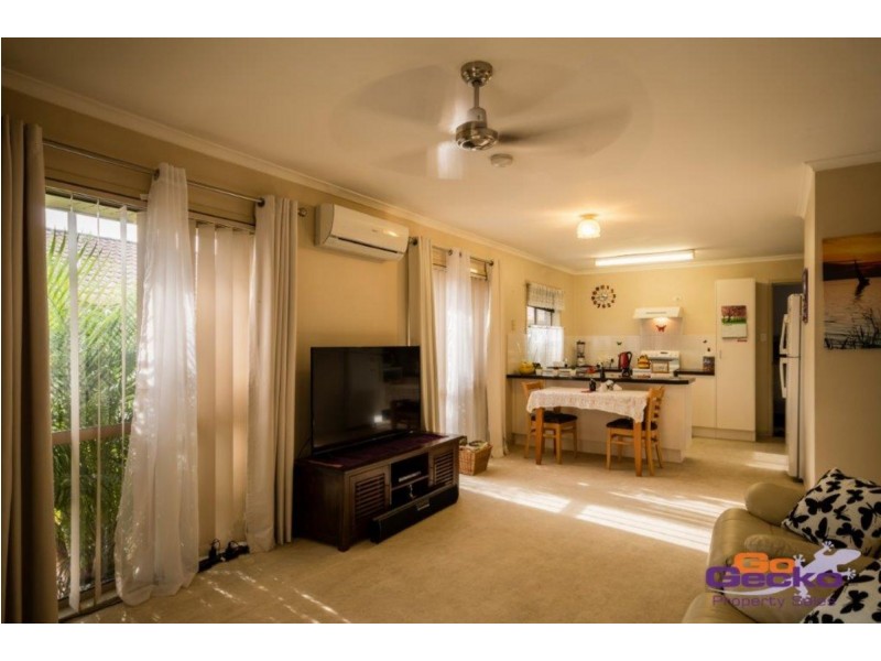 4/17 Henty Drive, Redbank Plains QLD 4301