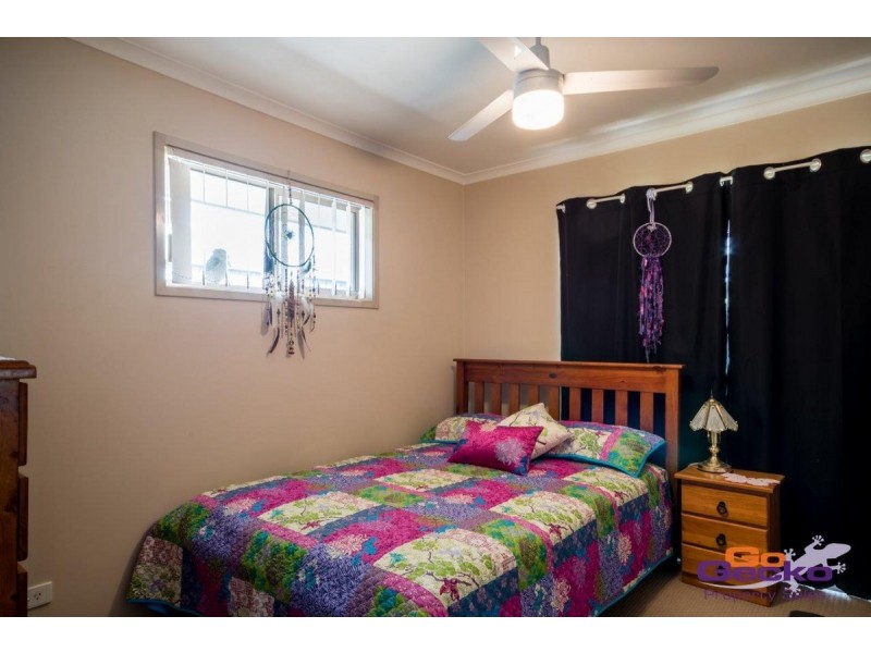 4/17 Henty Drive, Redbank Plains QLD 4301