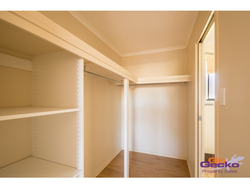 97 Lakeside Avenue, Springfield Lakes QLD 4300