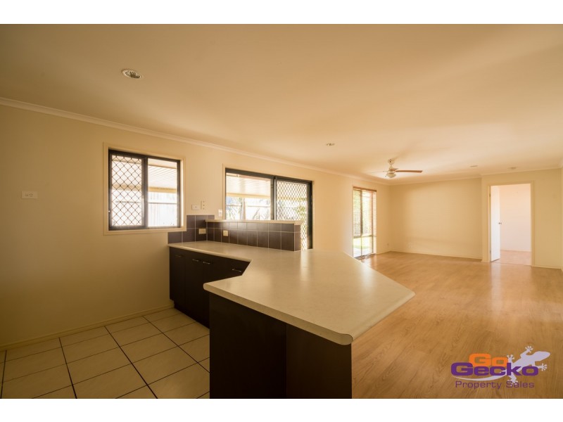 97 Lakeside Avenue, Springfield Lakes QLD 4300