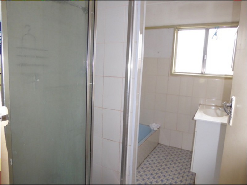 33 Defiance Road, Woodridge QLD 4114