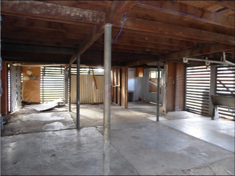 33 Defiance Road, Woodridge QLD 4114