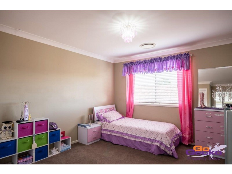 3 Rockford Drive, Bellbird Park QLD 4300