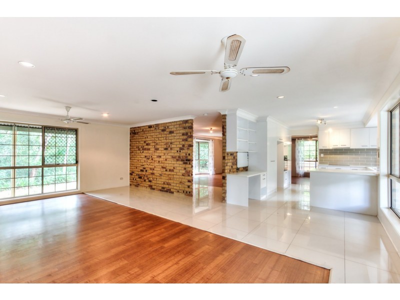 25 Parkview Crescent, Cornubia QLD 4130