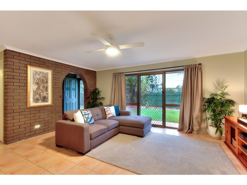 6 Adale Court, Daisy Hill QLD 4127