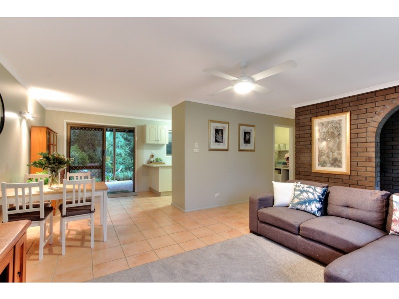6 Adale Court, Daisy Hill QLD 4127