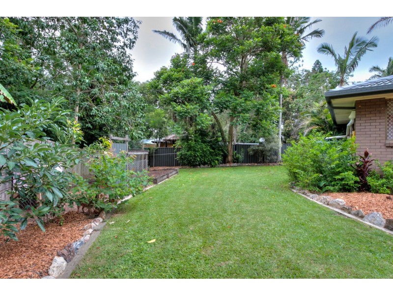 6 Adale Court, Daisy Hill QLD 4127