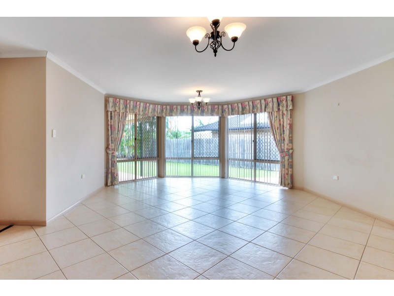 6 Cardwell Court, Meadowbrook QLD 4131