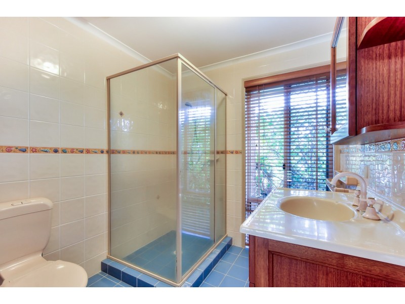 6 Cardwell Court, Meadowbrook QLD 4131