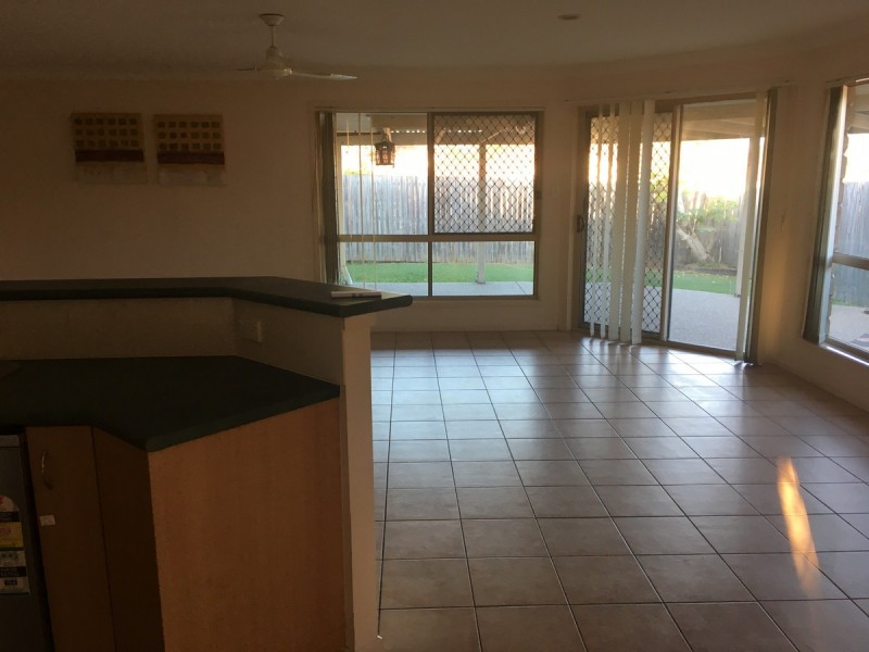 5 Glencoe Court, Underwood QLD 4119