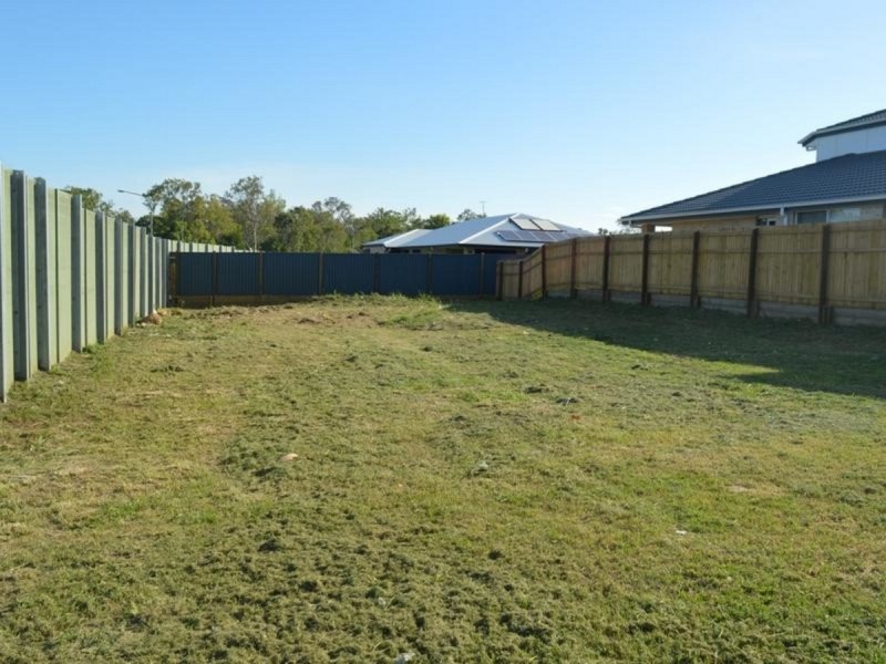 239 Edwards Street, Flinders View QLD 4305