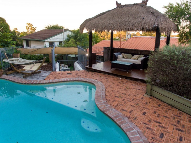 13 Green Way, Rochedale South QLD 4123