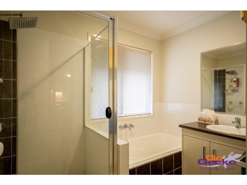 29 Salomon Court, Goodna QLD 4300