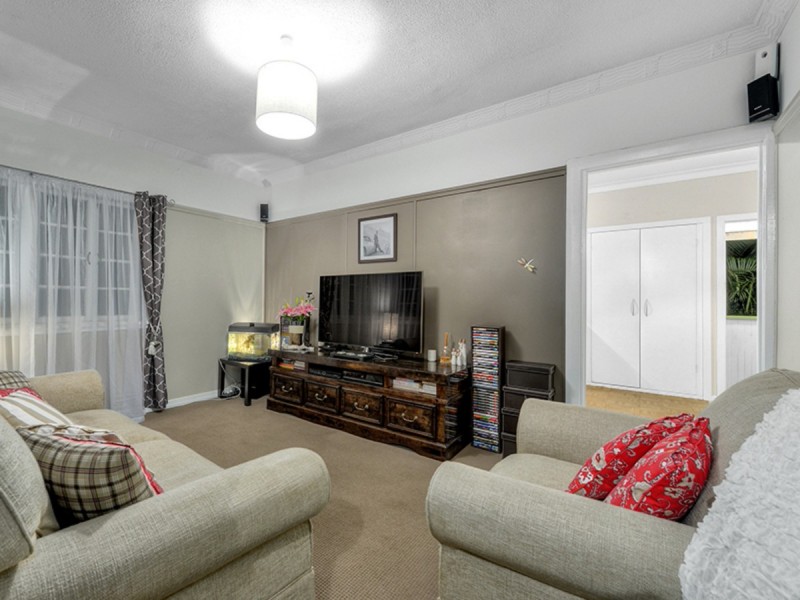 70 Hilda Street, Alderley QLD 4051