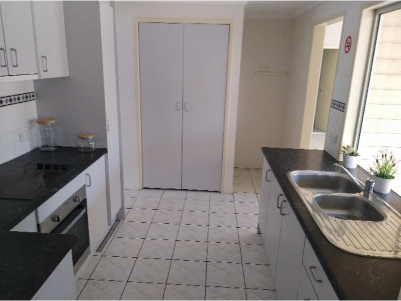 33 Adelong Road, Shailer Park QLD 4128