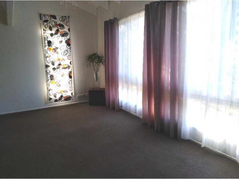 33 Adelong Road, Shailer Park QLD 4128