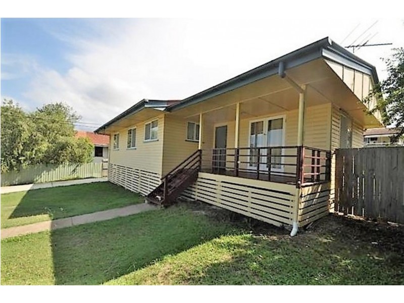 1/4 Skyline Drive, Kingston QLD 4114