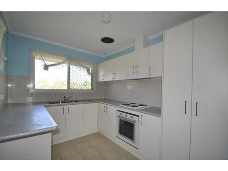 1/4 Skyline Drive, Kingston QLD 4114