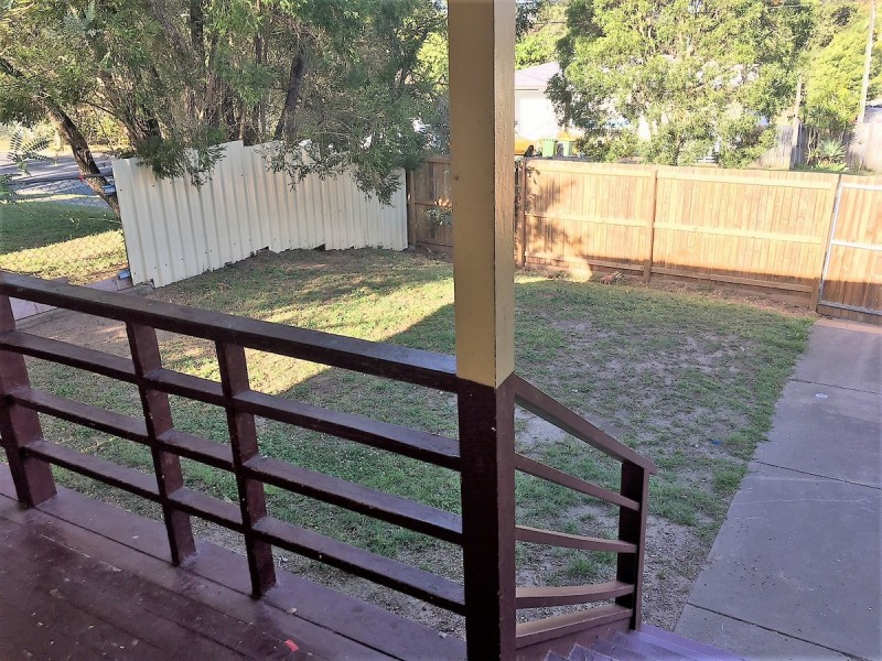 1/4 Skyline Drive, Kingston QLD 4114