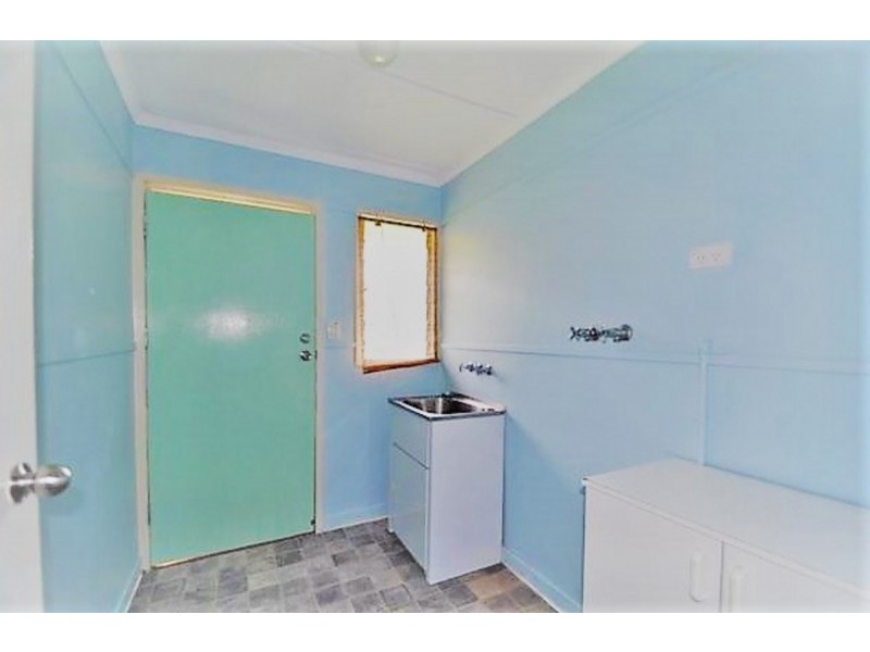 1/4 Skyline Drive, Kingston QLD 4114