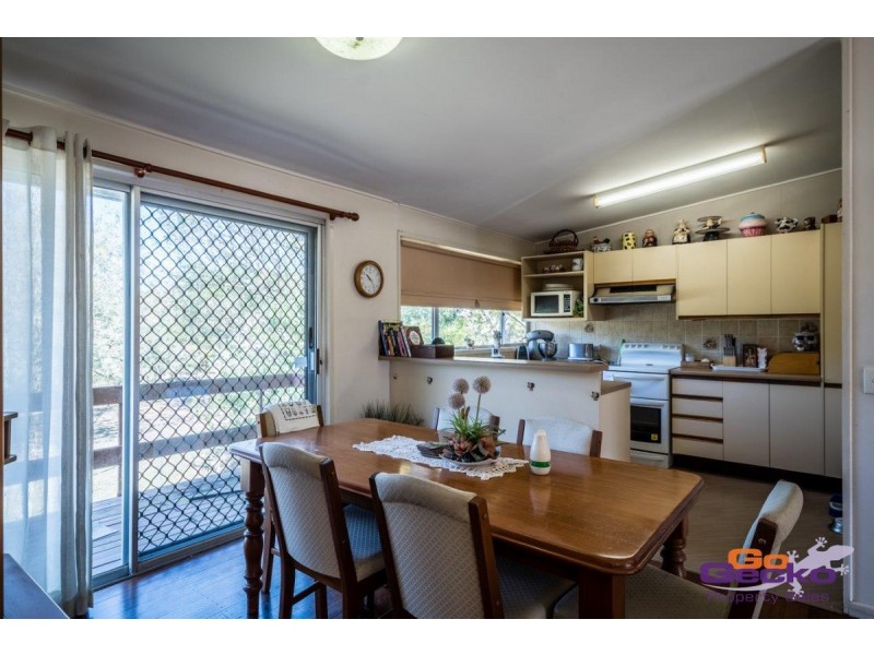 17 Boscawan Crescent, Bellbird Park QLD 4300