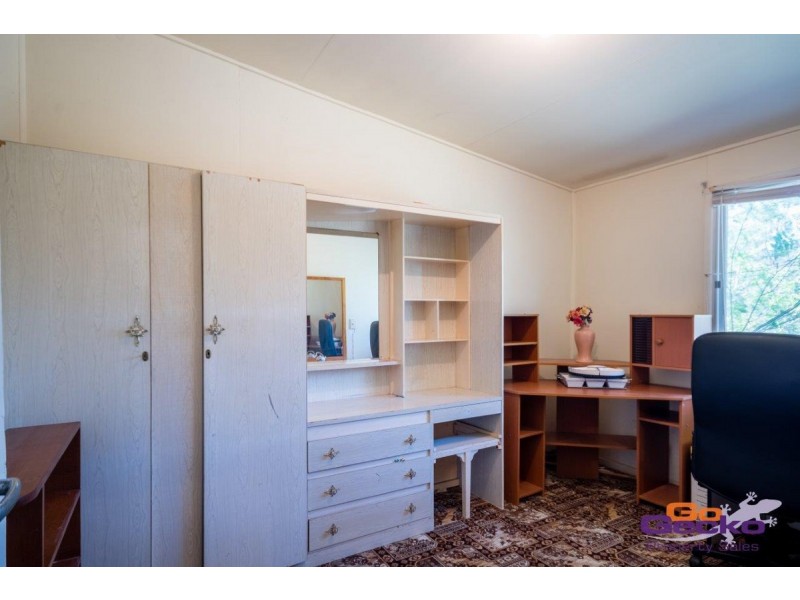 17 Boscawan Crescent, Bellbird Park QLD 4300