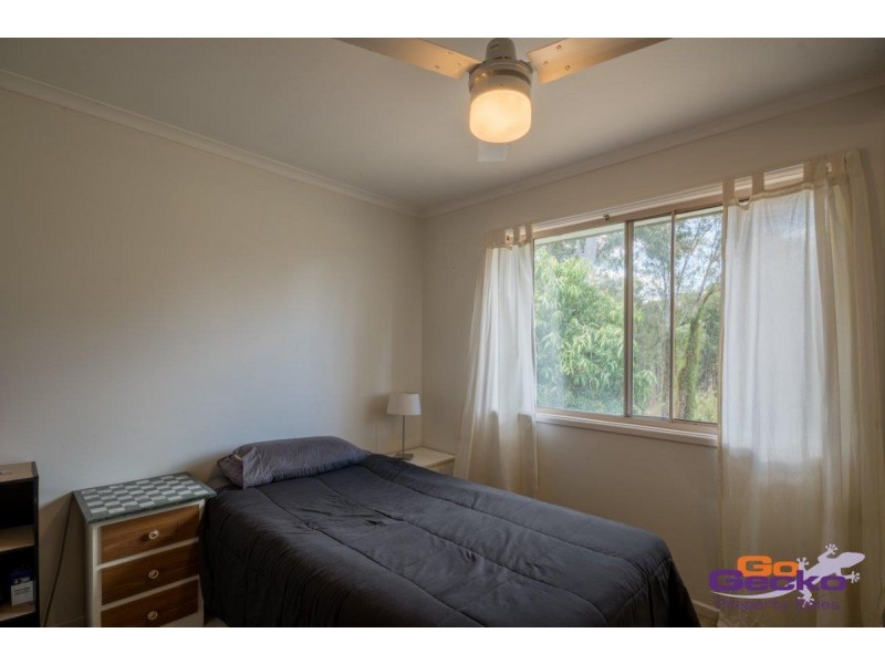 21 Joseph, Dinmore QLD 4303
