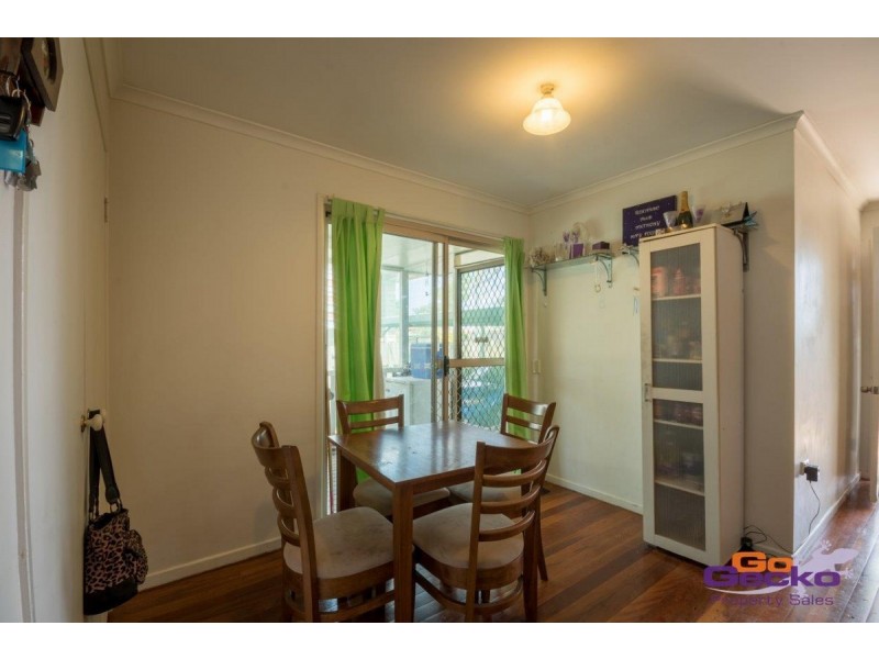 21 Joseph, Dinmore QLD 4303