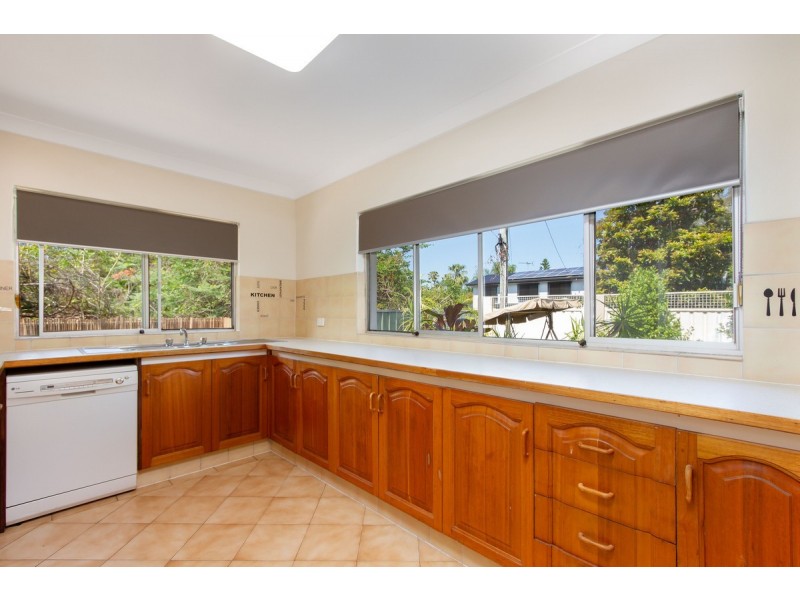 28 Azalea Avenue, Daisy Hill QLD 4127