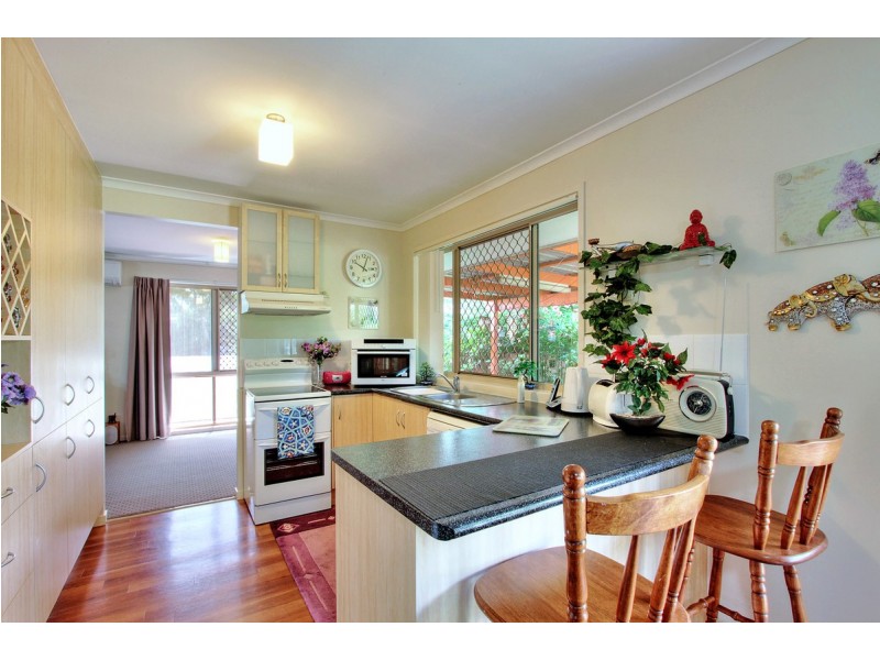 17 Leighton Drive, Edens Landing QLD 4207