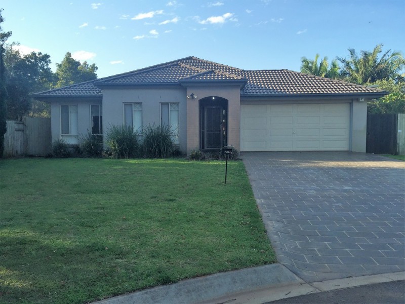 2 Karinya Court, Redland Bay QLD 4165