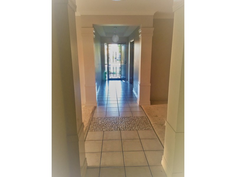 2 Karinya Court, Redland Bay QLD 4165