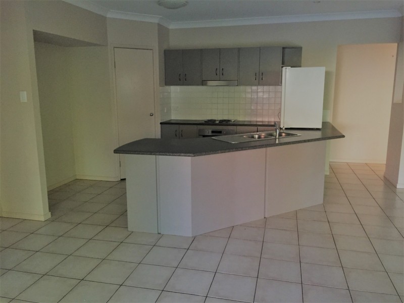 2 Karinya Court, Redland Bay QLD 4165