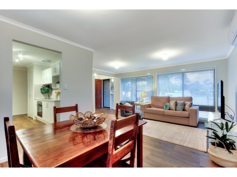 12 Yorkshire Crescent, Mount Warren Park QLD 4207