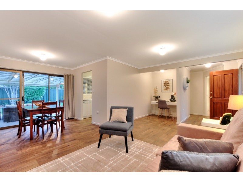 12 Yorkshire Crescent, Mount Warren Park QLD 4207