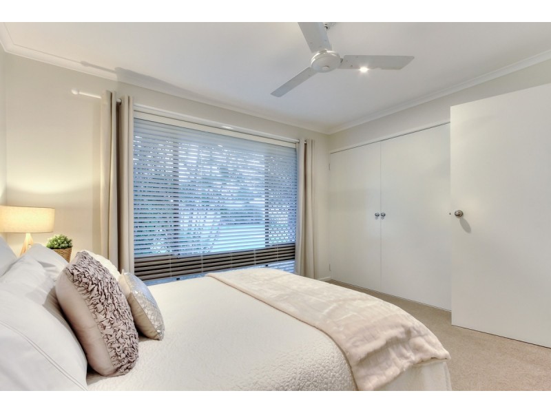 12 Yorkshire Crescent, Mount Warren Park QLD 4207