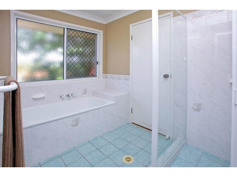 50 Ravenswood Lane, Springfield QLD 4300
