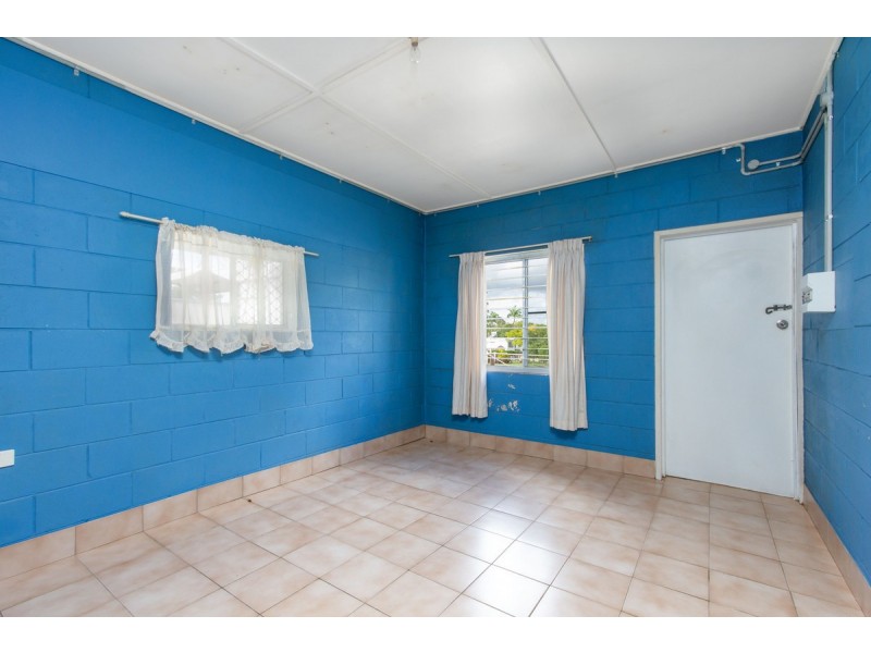 110 Mayes Avenue, Kingston QLD 4114