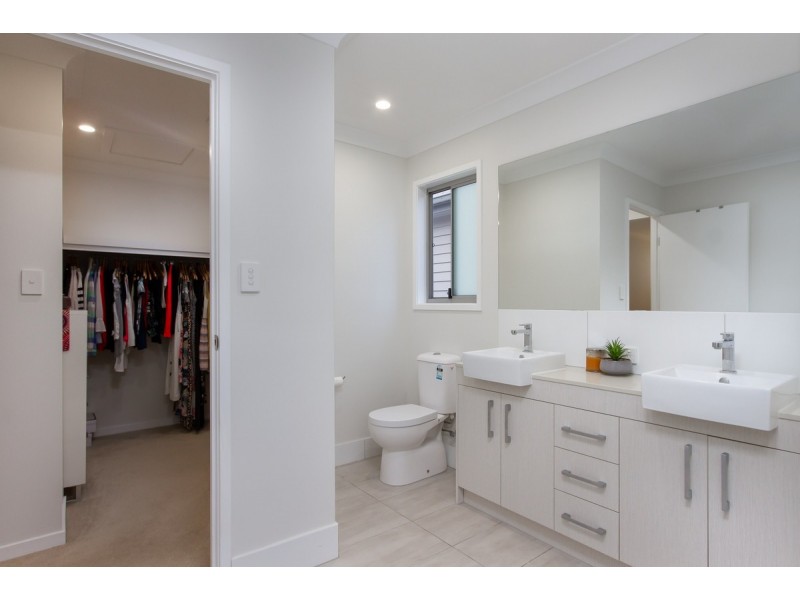 84 Reuben Street, Stafford QLD 4053