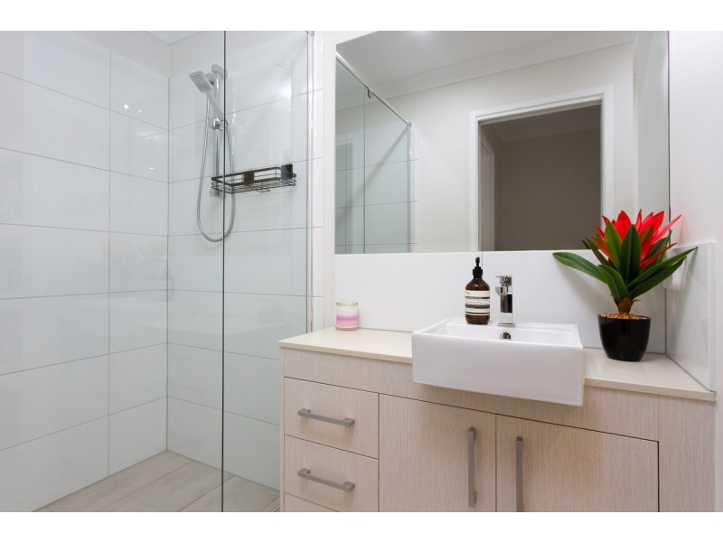 84 Reuben Street, Stafford QLD 4053