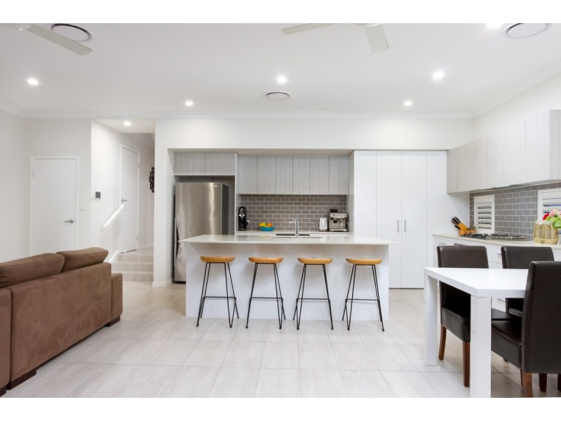 84 Reuben Street, Stafford QLD 4053