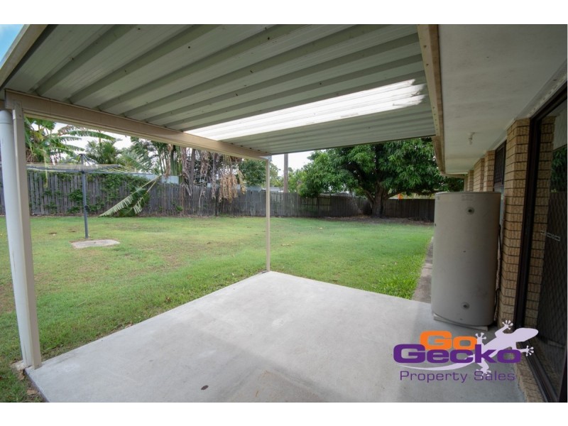 8 Regency Drive, Regents Park QLD 4118