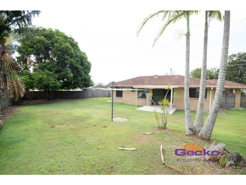 8 Regency Drive, Regents Park QLD 4118