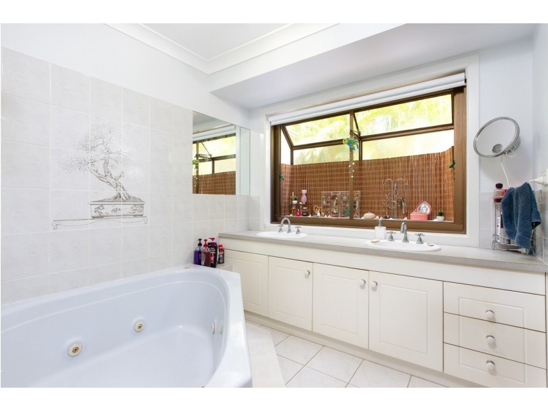 17 Lagrange Court, Shailer Park QLD 4128