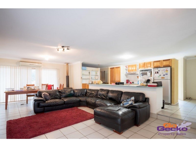 11 Camelia Street, Springfield QLD 4300