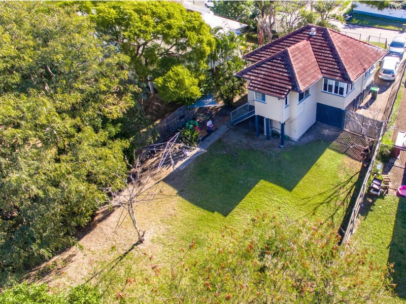 15 Garde Street, Stafford QLD 4053